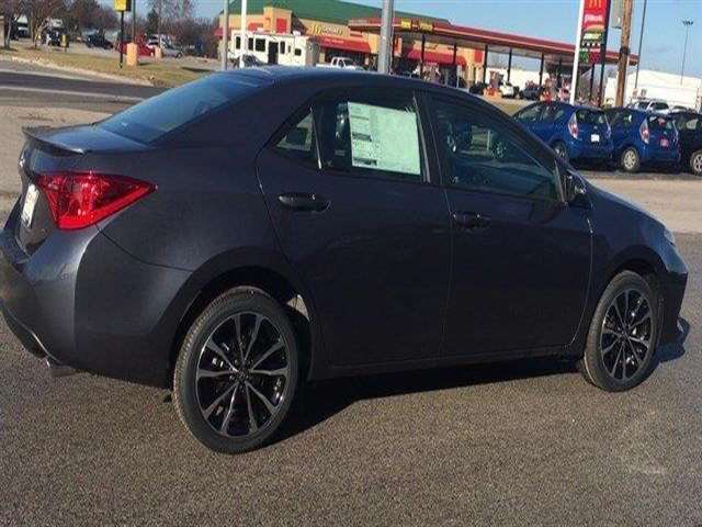 2017 Toyota Corolla SE 4dr Sedan CVT